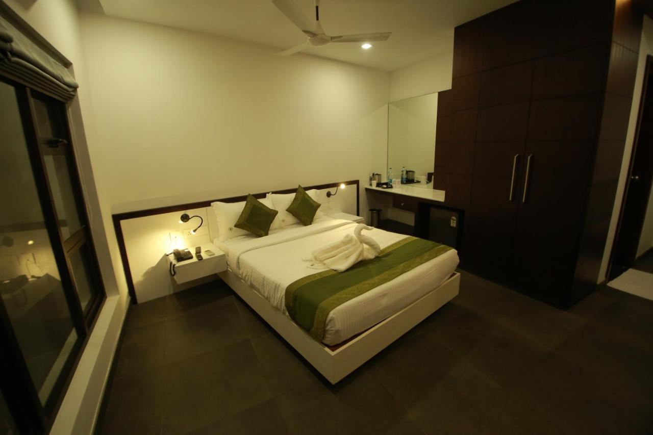 Brahma The Hotel Sultan Bathery Exterior photo